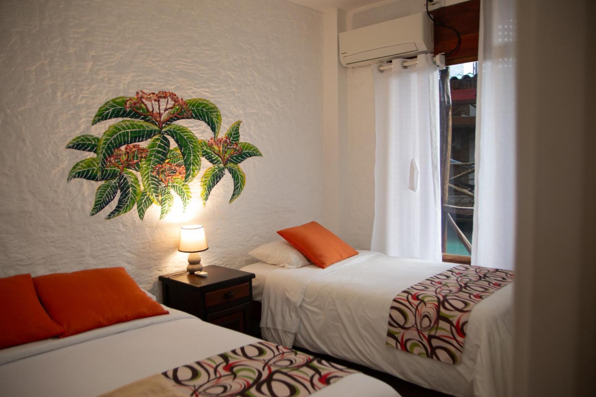 Hotel Miconia Пуерто Бакерисо Морено Екстериор снимка