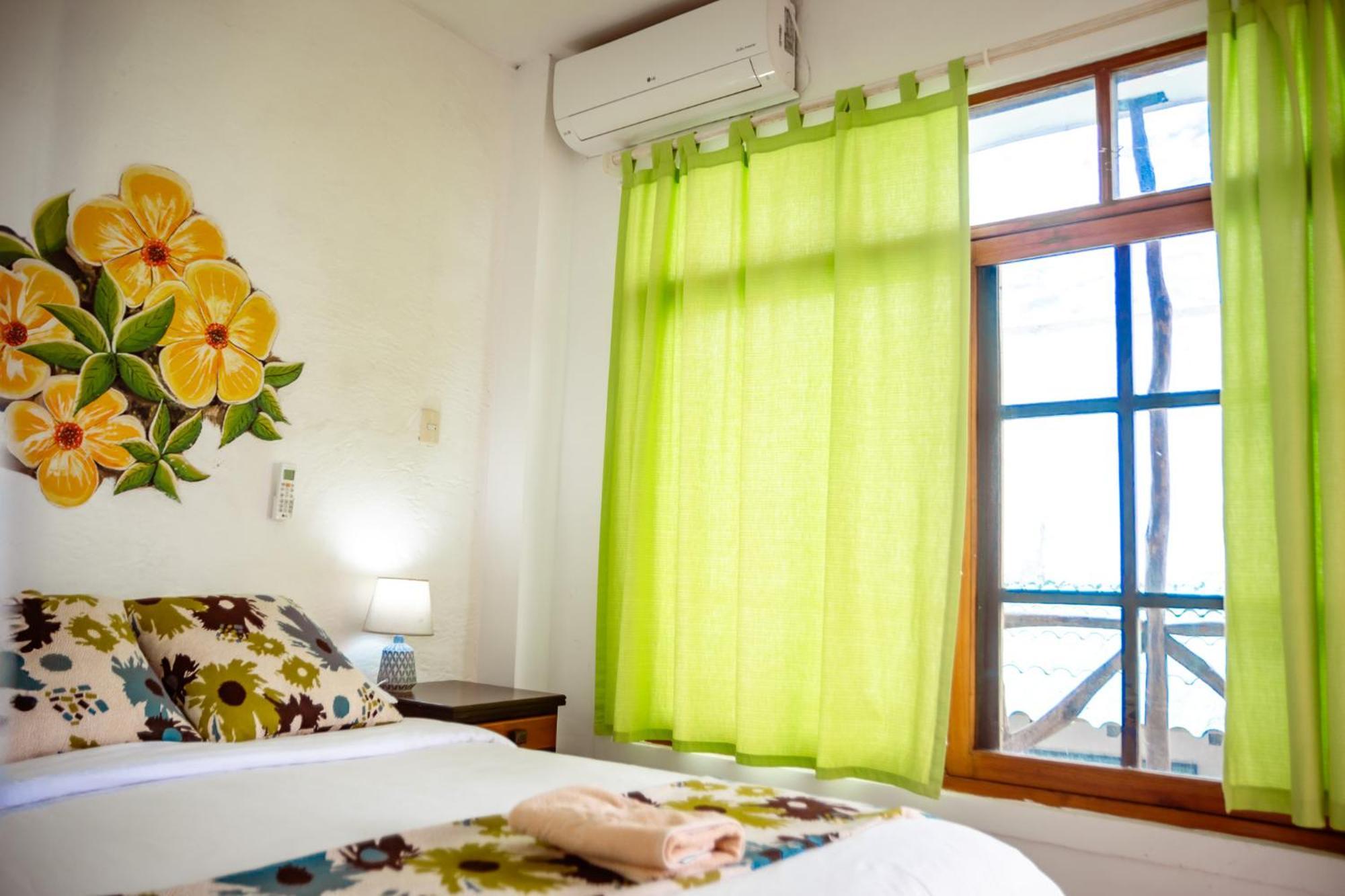Hotel Miconia Пуерто Бакерисо Морено Екстериор снимка