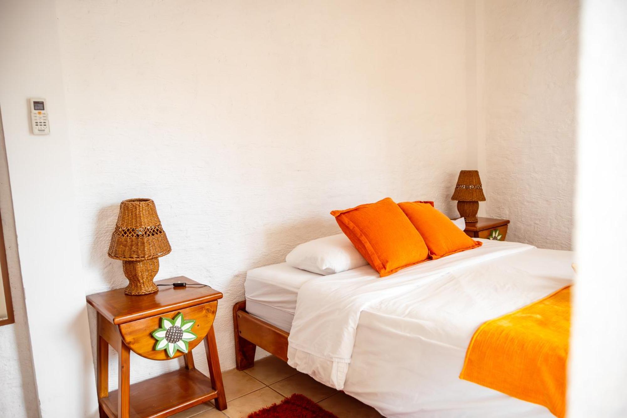 Hotel Miconia Пуерто Бакерисо Морено Екстериор снимка